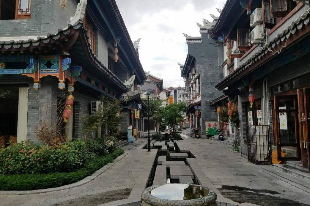 凤凰山上看昭通城,变化太大了!