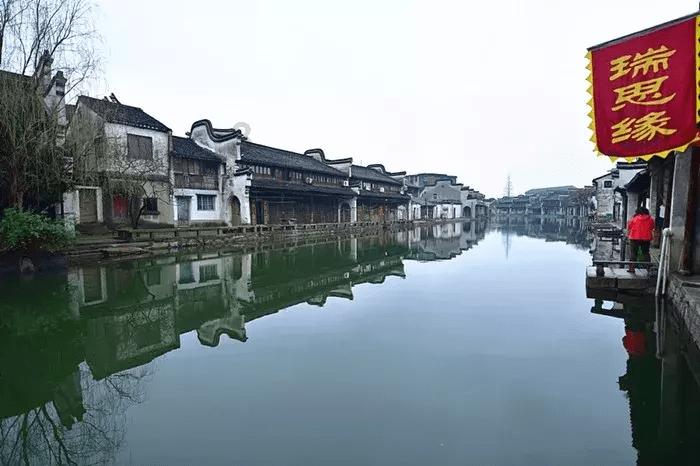 下好“先手棋” 打造“强磁场” 用好“组合拳”